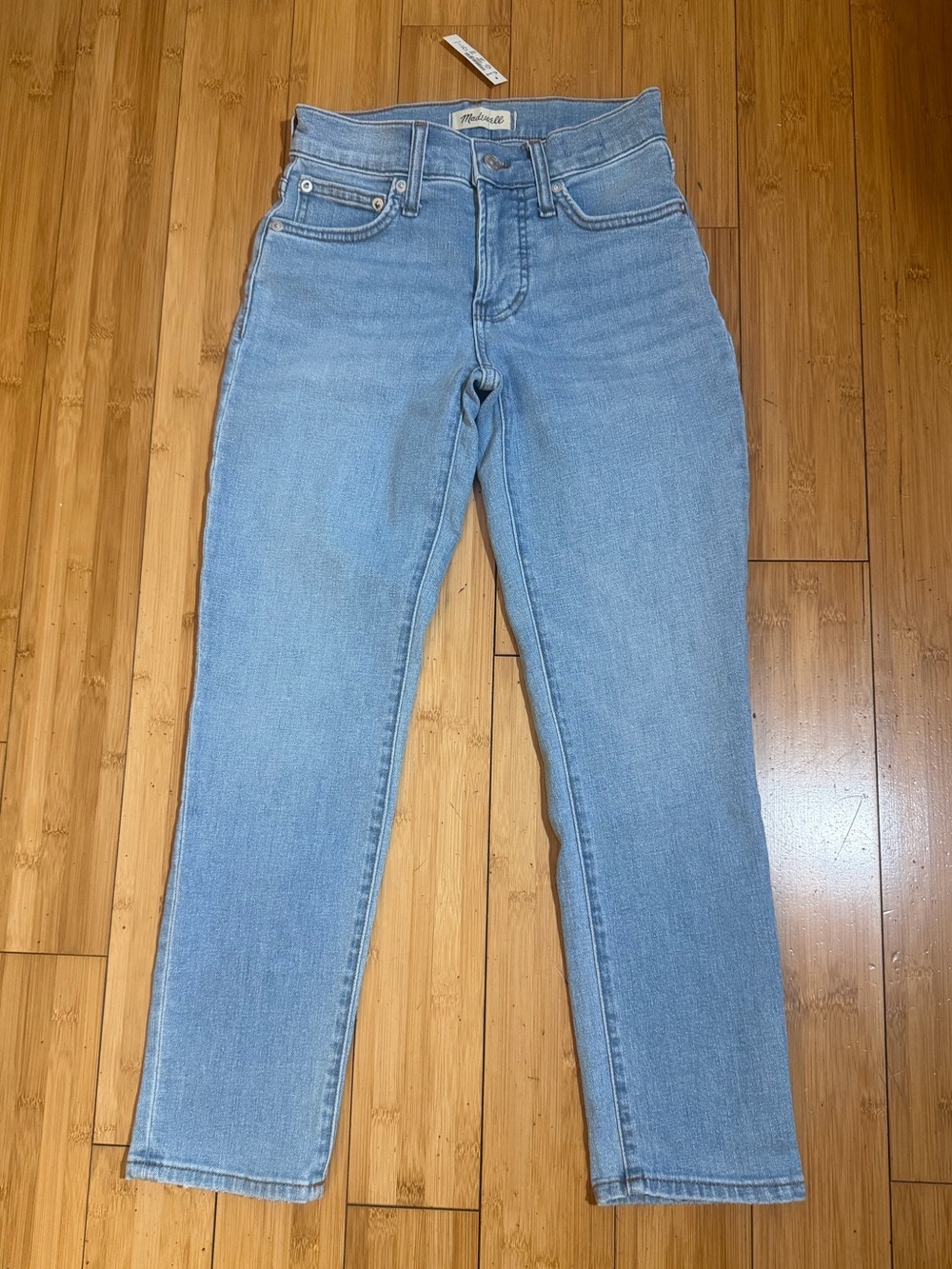 NWT Madewell The Petite Perfect Vintage Jean in
Alderton Wash Size 24P - Picture 4 of 16